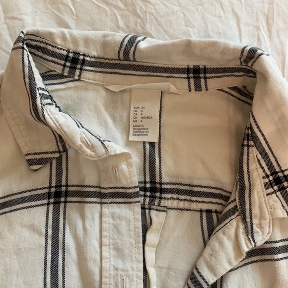 H&M Black/White Plaid Flannel Size 4 - Picture 3 of 3